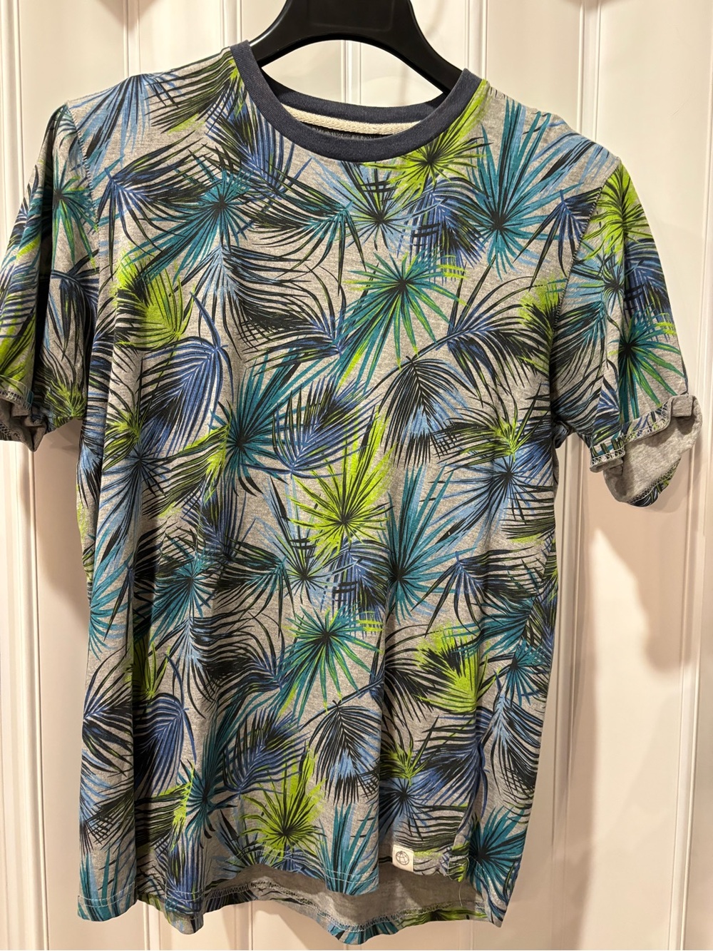 Men's Gray Tropical Print Crewneck T-Shirt Size Medium